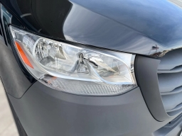 Mercedes-Benz Sprinter Passenger Van Standard Roof 4-Cyl Diesel HO 2500 Standard Roof I4 Diesel HO 144" RWD 2025