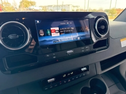 Mercedes-Benz Sprinter Passenger Van Standard Roof 4-Cyl Diesel HO 2500 Standard Roof I4 Diesel HO 144" RWD 2025