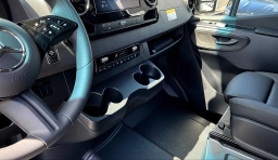 Mercedes-Benz Sprinter Passenger Van Standard Roof 4-Cyl Diesel HO 2500 Standard Roof I4 Diesel HO 144" RWD 2025