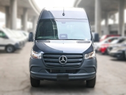 Mercedes-Benz Sprinter Passenger Van Standard Roof 4-Cyl Diesel HO 2500 Standard Roof I4 Diesel HO 144" RWD 2025