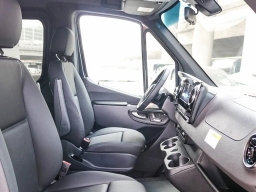 Mercedes-Benz Sprinter Passenger Van Standard Roof 4-Cyl Diesel HO 2500 Standard Roof I4 Diesel HO 144" RWD 2025