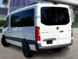 Mercedes-Benz Sprinter Passenger Van Standard Roof 4-Cyl Diesel HO 2500 Standard Roof I4 Diesel HO 144" RWD 2026