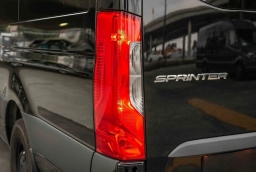 Mercedes-Benz Sprinter Passenger Van High Roof 4-Cyl Diesel HO 2500 High Roof I4 Diesel HO 170" RWD 2026