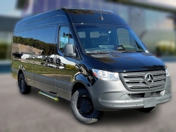 Mercedes-Benz Sprinter Passenger Van High Roof 4-Cyl Diesel HO 2500 High Roof I4 Diesel HO 170" RWD 2026