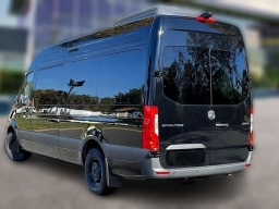 Mercedes-Benz Sprinter Passenger Van High Roof 4-Cyl Diesel HO 2500 High Roof I4 Diesel HO 170" RWD 2026