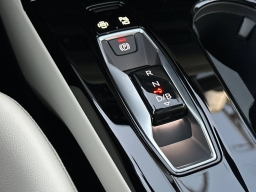 Audi Q6 e-tron Premium quattro 2025