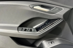 Audi Q6 e-tron Premium Plus quattro 2025