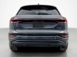 Audi Q6 e-tron Premium Plus quattro 2025