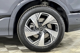 Audi Q6 e-tron Premium Plus quattro 2025