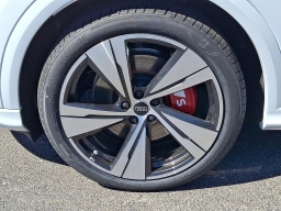 Audi SQ5 Premium Plus 3.0 TFSI quattro 2025