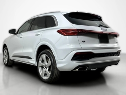 Audi Q5 Premium Plus 2.0 TFSI quattro 2025