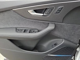 Audi SQ7 Premium Plus quattro 2026