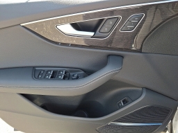 Audi Q8 Premium Plus quattro 2026