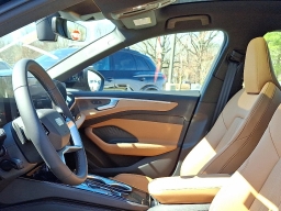 Audi A6 Sedan Premium Plus quattro 2026