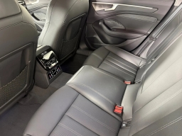 Audi A6 Sedan Prestige quattro 2026