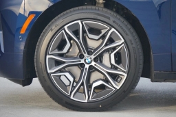 BMW iX xDrive45 Sports Activity Vehicle 2026