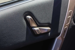 BMW iX xDrive45 Sports Activity Vehicle 2026