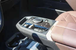 BMW iX xDrive45 Sports Activity Vehicle 2026