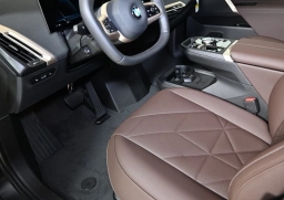 BMW iX xDrive45 Sports Activity Vehicle 2026