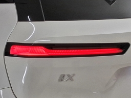 BMW iX xDrive45 Sports Activity Vehicle 2026