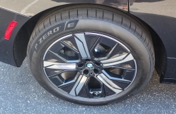 BMW iX xDrive45 Sports Activity Vehicle 2026