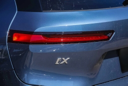 BMW iX xDrive45 Sports Activity Vehicle 2026