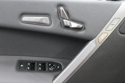 BMW iX xDrive45 Sports Activity Vehicle 2026