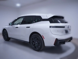 BMW iX xDrive45 Sports Activity Vehicle 2026