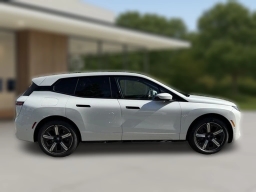 BMW iX xDrive60 Sports Activity Vehicle 2026