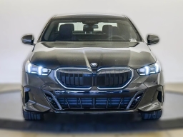 BMW 5 Series 550e xDrive Sedan 2026