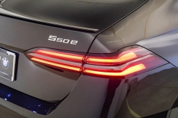 BMW 5 Series 550e xDrive Sedan 2026