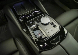 BMW 5 Series 550e xDrive Sedan 2026