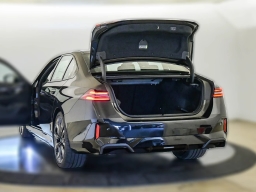 BMW 5 Series 550e xDrive Sedan 2026