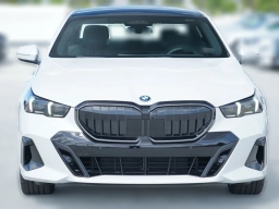 BMW 5 Series 550e xDrive Sedan 2026