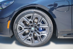 BMW 5 Series 550e xDrive Sedan 2026