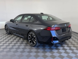 BMW 5 Series 550e xDrive Sedan 2026