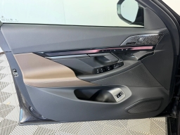 BMW 5 Series 550e xDrive Sedan 2026