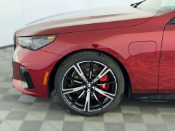 BMW 5 Series 550e xDrive Sedan 2026