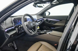 BMW 5 Series 550e xDrive Sedan 2026