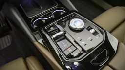 BMW 5 Series 550e xDrive Sedan 2026