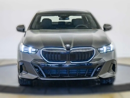 BMW 5 Series 550e xDrive Sedan 2026
