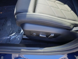 BMW 5 Series 550e xDrive Sedan 2026