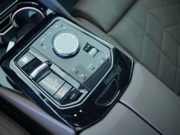 BMW 5 Series 550e xDrive Sedan 2026