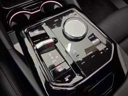 BMW 5 Series 550e xDrive Sedan 2026