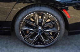 BMW 7 Series 740i Sedan 2026