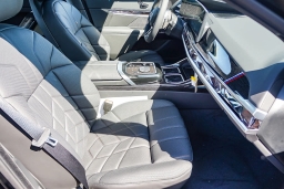 BMW 7 Series 740i Sedan 2026