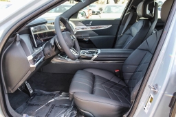 BMW 7 Series 740i Sedan 2026