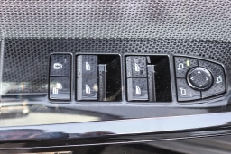 BMW 7 Series 740i Sedan 2026