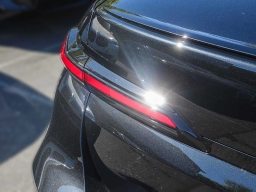 BMW 7 Series 740i Sedan 2026