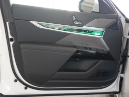 BMW 7 Series 740i Sedan 2026